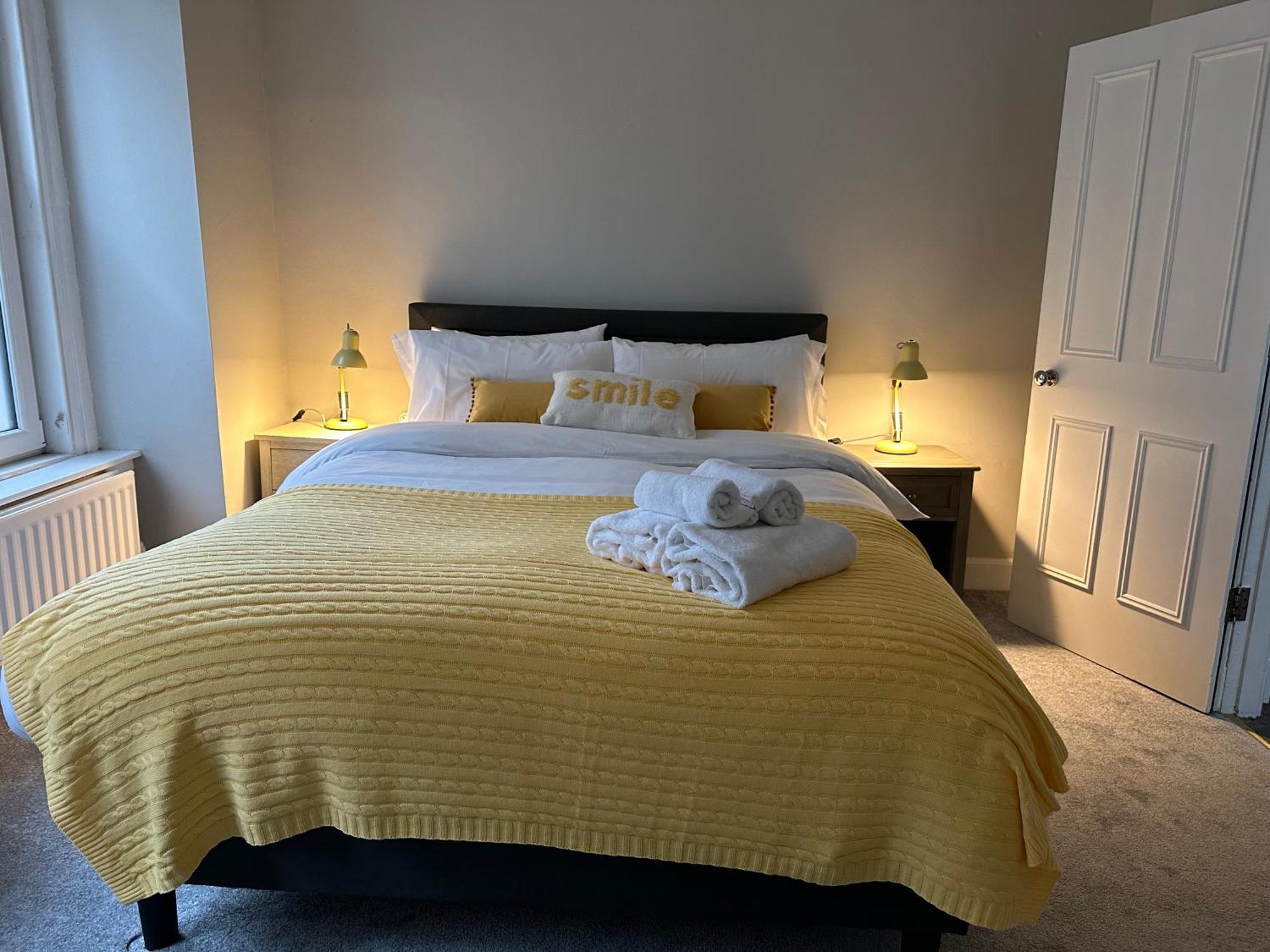 Two Bed Apartment EDI Kültér fotó